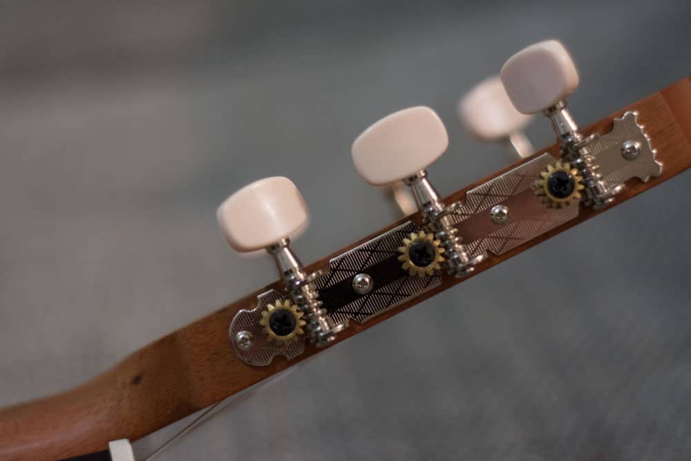 Yamaha GL1 Guitalele