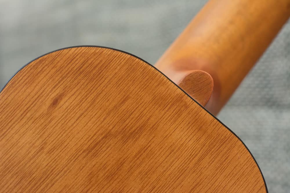 Yamaha GL1 Guitalele