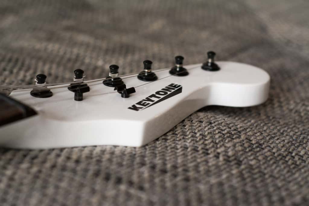 KEYTONE KST-20PWH E-GITARRE Kopf